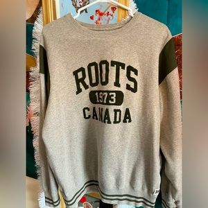 Roots Crewneck Size Large